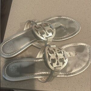 Silver Tory Burch sandals. Size 8